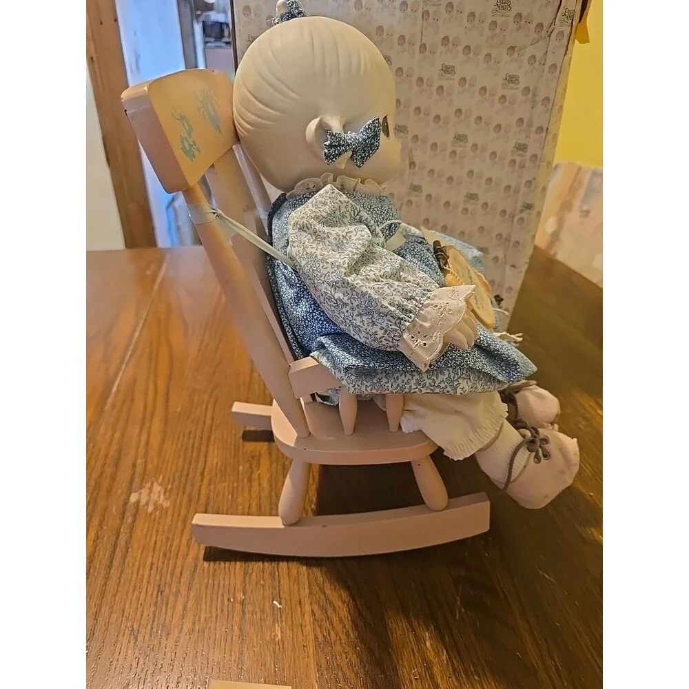 Mother Sew Dear Doll E-2850 by Precious Moments 18
